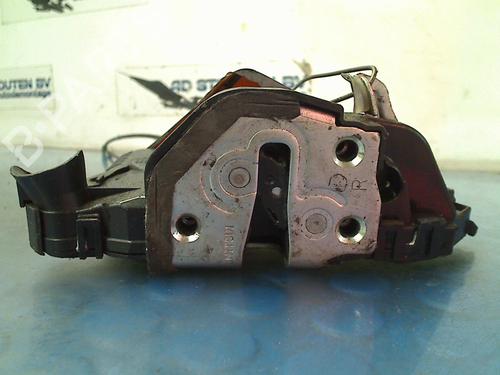 Front right lock TOYOTA PRIUS Liftback (_W2_) 1.5 Hybrid (NHW20_, NHW20R) | BP11301963C97 