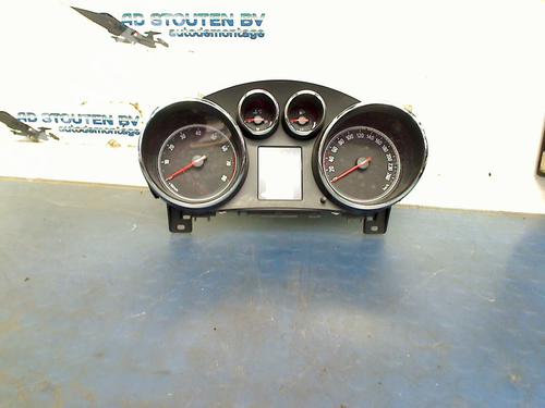 Used Instrument cluster Instrument cluster OPEL ASTRA J (P10) 1.6 (68) (115 hp) 21094725 21094725