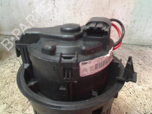Heater blower motor PEUGEOT 208 I (CA_, CC_) 1.2 VTI 82 | BP13239415M62