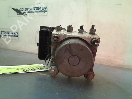 Used ABS pump FIAT GRANDE PUNTO (199_) 1.3 D Multijet (84 hp) 12589042