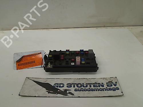 Used Fuse box Fuse box CHEVROLET MATIZ (M200, M250) 0.8 (52 hp) 11305885 11305885