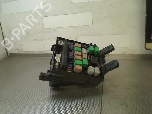 Used Fuse box HYUNDAI ix35 (LM, EL, ELH) 2.0 CRDi 4WD (136 hp) 30627642