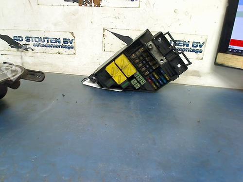 Used Fuse box LAND ROVER FREELANDER I (L314) 2.0 Td4 4x4 (109 hp) 16407326