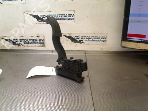 Pedal VW POLO VI (AW1, BZ1, AE1) 1.0 TSI (95 hp) 31060109