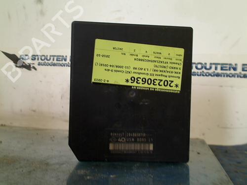 Used Fuse box RENAULT MEGANE III Grandtour (KZ0/1) 1.5 dCi (KZ0C, KZ1A) (90 hp) 13570777