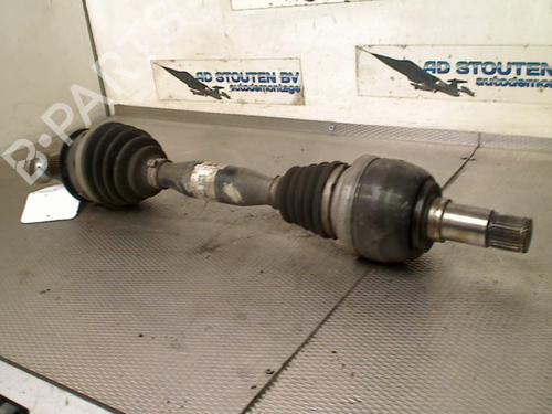 Used Left front driveshaft MERCEDES-BENZ GLA-CLASS (X156) GLA 180 (156.942) (122 hp) 28530042