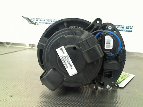 Heater blower motor RENAULT MEGANE IV Grandtour (K9A/M/N_) 1.3 TCe 115 (K9N9) | BP25129433M62 