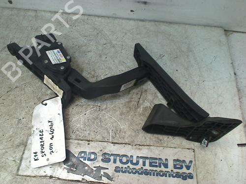 Used Pedal KIA SPORTAGE III (SL) 1.7 CRDi (116 hp) 13123088