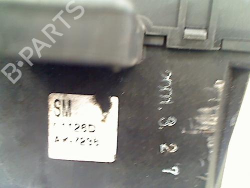 Fuse box HYUNDAI SANTA FÉ I (SM) 2.4 16V 4x4 | BP11260191E1 