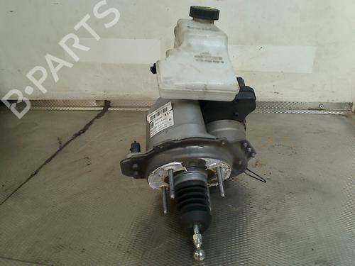 Used Servo brake Servo brake PEUGEOT 3008 II SUV (MC_, MR_, MJ_, M4_) Hybrid (224 hp) 33710402 33710402