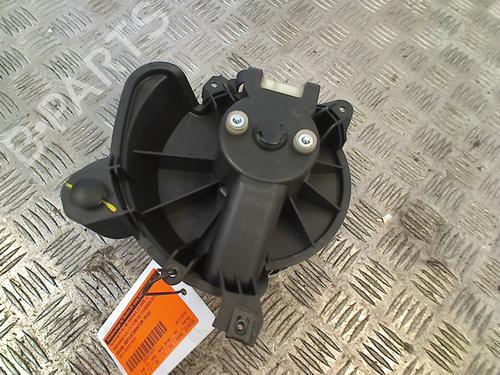 Used Heater blower motor FIAT GRANDE PUNTO (199_) 1.3 D Multijet (84 hp) 11309391