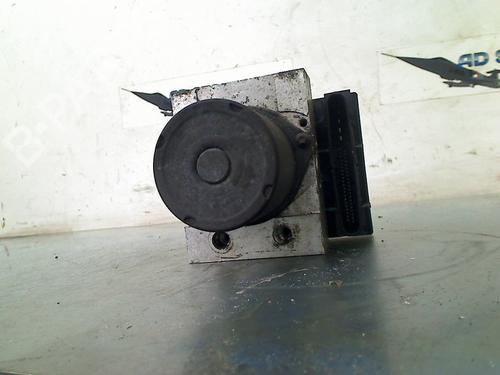 Used ABS pump MERCEDES-BENZ VITO / MIXTO Van (W639) 109 CDI (639.601, 639.603, 639.605) (88 hp) 17358663