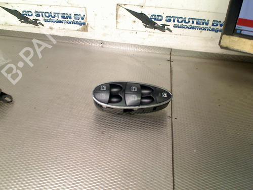 Used Left front window switch MERCEDES-BENZ CLS (C219) CLS 320 CDI (219.322) (224 hp) 29173907