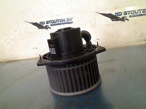 Used Heater blower motor CHEVROLET AVEO / KALOS Hatchback (T250, T255) 1.2 (84 hp) 17368743