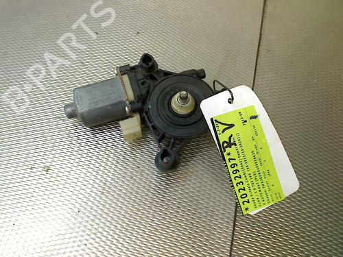 Used Right front window motor Right front window motor SKODA OCTAVIA III Combi (5E5, 5E6) 1.6 TDI (105 hp) 33735924 33735924