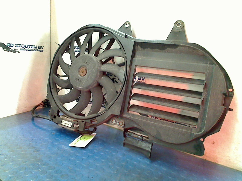 Radiator fan AUDI A4 B7 Avant (8ED) 2.0 TDI 11327777 BParts