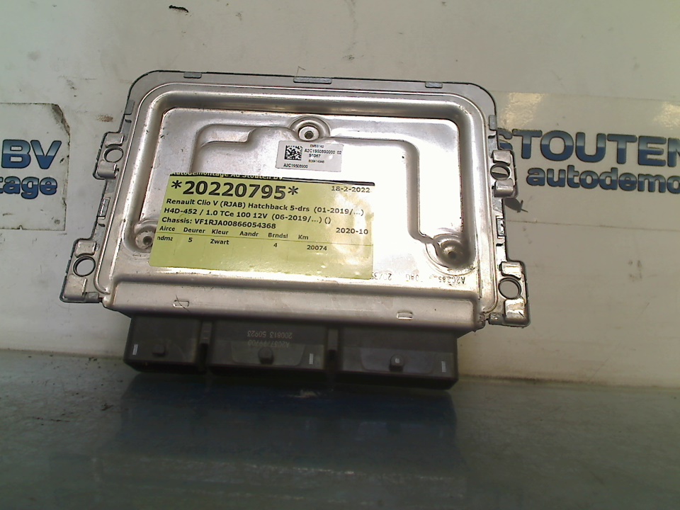 Engine control unit (ECU) RENAULT CLIO V (B7_) 1.0 TCe 100 (B7MT 