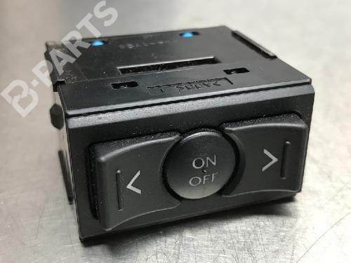 switch-lexus-is-c-gse2_-250-gse20-15a984-2009-10851525 main image