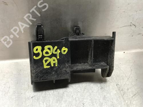 Used Rear bumper bracket TOYOTA URBAN CRUISER (_P1_) 1.33 (NSP110_, NSP110) (101 hp) 13181727