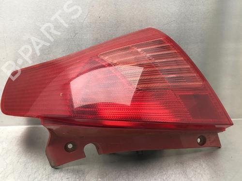 Used Right taillight Right taillight 10856652 10856652