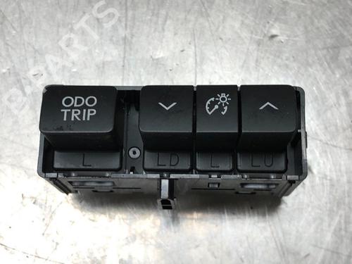 Used Switch LEXUS IS III (_E3_) 300h (AVE30_, AVE30R) (223 hp) 13567726
