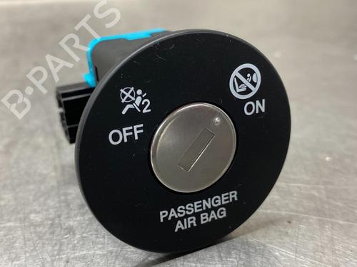 Used Switch KIA NIRO I (DE) 1.6 GDI Hybrid (105 hp) 11975719