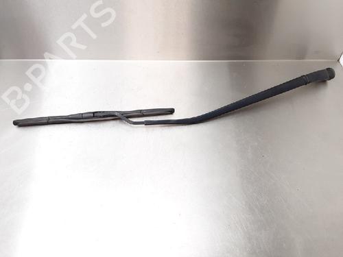 Used Front windshield wiper arm HYUNDAI i20 II (GB, IB) 1.0 T-GDI (101 hp) 17190342