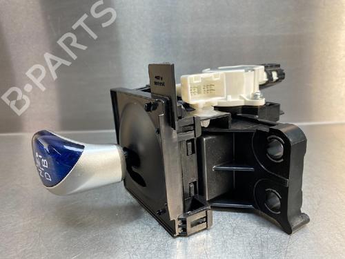 Gear lever TOYOTA AURIS (_E18_) 1.8 Hybrid (ZWE186_, ZWE186R) | BP10848124M90 