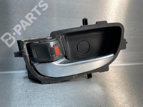 Used Front left exterior door handle Front left exterior door handle TOYOTA YARIS (_P13_) 1.5 Hybrid (NHP130_) (101 hp) 10847867 10847867