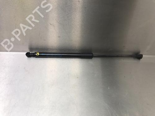 Used Tailgate lift support TOYOTA YARIS (_P13_) 1.5 Hybrid (NHP130_) (101 hp) 13177546