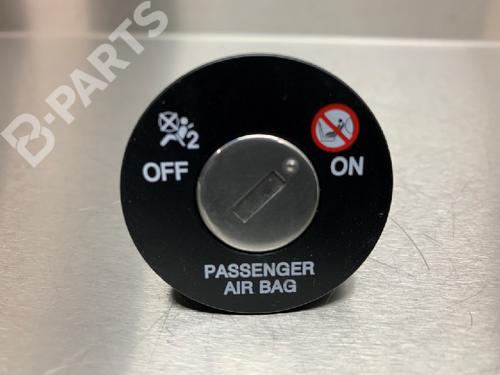 switch-kia-ceed-sportswagon-jd-16-gdi-2012-2013-2014-2015-2016-2017-2018-10842448 main image