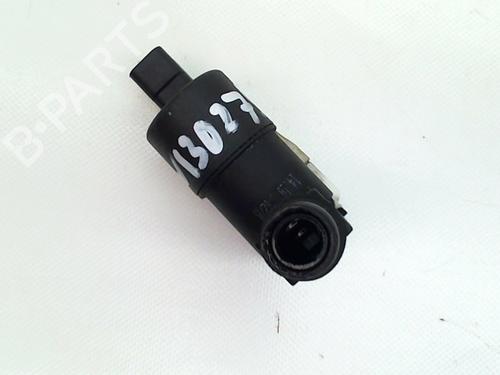 Used Washer pump Washer pump 13167278 13167278