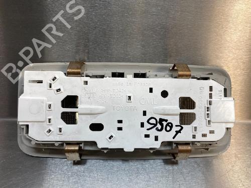 Interior roof light TOYOTA AURIS (_E18_) 1.8 Hybrid (ZWE186_, ZWE186R) | BP10848130I8 