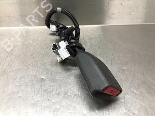Used Seat buckle TOYOTA VERSO (_R2_) 2.0 D-4D (AUR20_, AUR20R) (126 hp) 13400102