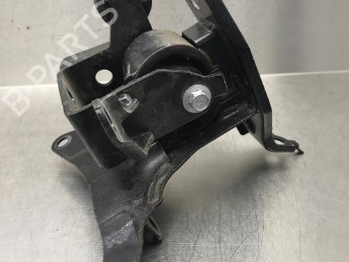 Gearbox mount TOYOTA YARIS (_P13_) 1.3 (NSP130_, NSP130) | BP17761406M88 