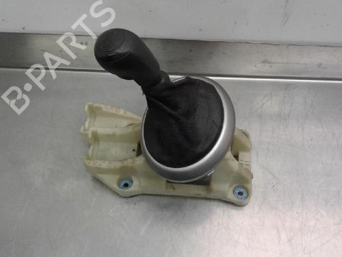 Used Gear lever HYUNDAI i20 I (PB, PBT) 1.6 CRDi (116 hp) 10825968