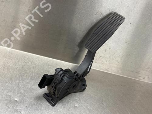 Pedal CHEVROLET CRUZE (J300) 1.8 (141 hp) 13645764