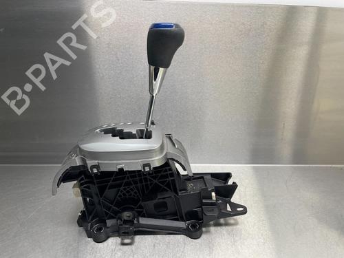 Gear lever TOYOTA YARIS (_P13_) 1.5 Hybrid (NHP130_, NHP130) | BP10852413M90 