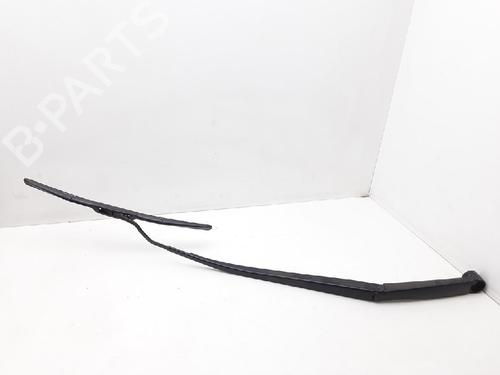 Used Front windshield wiper arm HYUNDAI TUCSON (TL, TLE) 1.6 GDi (132 hp) 13177177