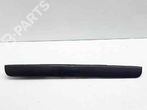 Used Tailgate handle Tailgate handle MITSUBISHI L400 Van (PD_W, PC_W, PB_V, PA_W, PA_V) 2500 TD (PD5W, PD5V, PA5W, PA5V) (87 hp) 10830920 10830920