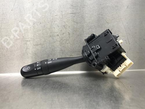 Used Headlight switch SUZUKI SWIFT III (MZ, EZ) 1.3 (RS413, ZC11S) (92 hp) 29899306