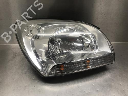 Used Right headlight KIA SPORTAGE II (JE_, KM_) 2.0 i 16V (141 hp) 29595640