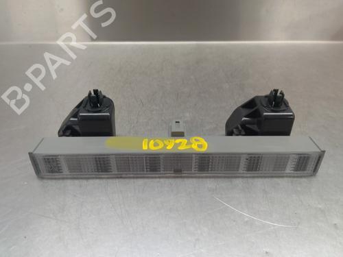 Used Third brake light TOYOTA AURIS (_E18_) 1.3 Dual-VVTi (NRE180_, NRE180R) (99 hp) 29899269