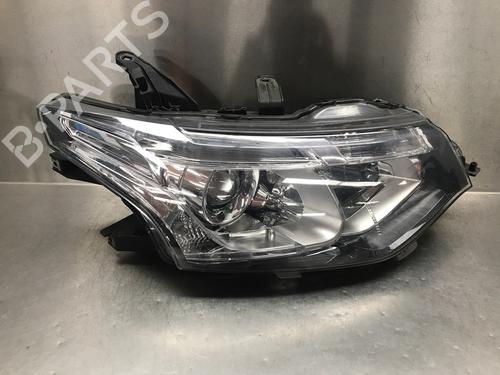 Used Right headlight MITSUBISHI OUTLANDER III (GG_W, GF_W, ZJ, ZL, ZK) 2.0 Hybrid 4WD (GG2W) (200 hp) 30137648