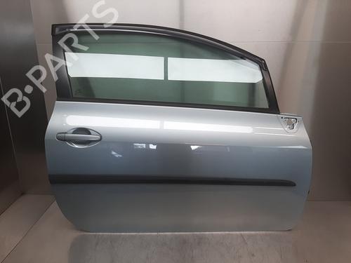 Used Right front door TOYOTA AURIS (_E15_) 1.33 Dual-VVTi (NRE150_, NRE150R) (101 hp) 28176696