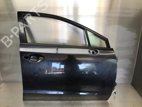 Used Right front door SUBARU XV (_GP_) 1.6 i AWD (GP3, G33GP) (114 hp) 26202100