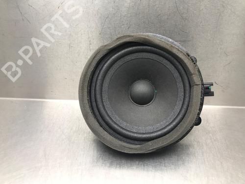 Coluna de som LYNK & CO 01 PHEV (261 hp) 30400022