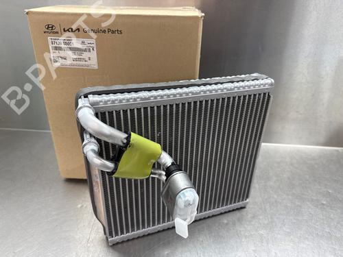 Used Air conditioning evaporator KIA NIRO I (DE) 1.6 GDI Hybrid (105 hp) 30499076