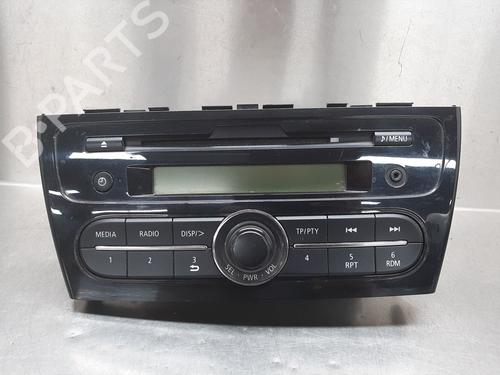 Używane Radio MITSUBISHI MIRAGE / SPACE STAR VI Hatchback (A0_A) 1.0 (A05A) (71 hp) 30889141
