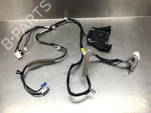 Used Electronic module Electronic module TOYOTA YARIS CROSS (MXP_) 1.5 Hybrid (MXPJ10) (116 hp) 31118246 31118246